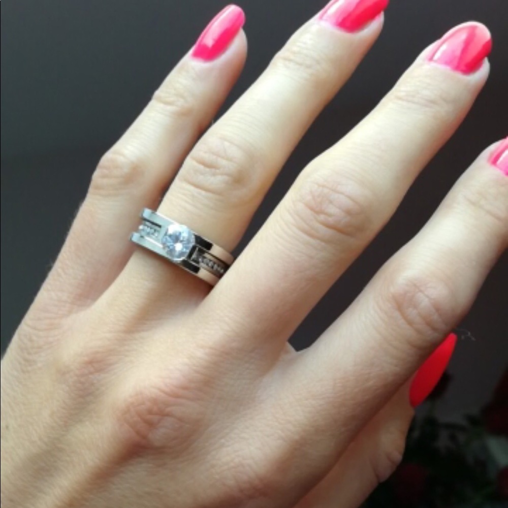 2pc Solitaire Ring Guard set